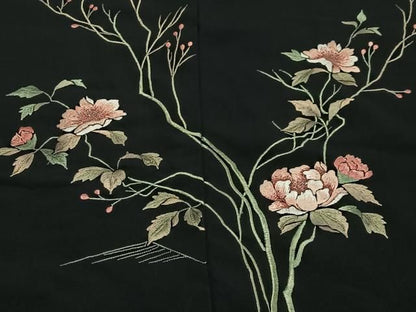 平和屋着物＃羽織　総刺繍　草花文　黒地　金糸　正絹　逸品　CABN9395ua