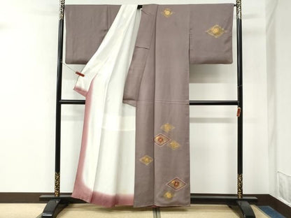 平和屋着物●訪問着　駒刺繍　菱菊唐草文　金彩　正絹　逸品　CABO0059yc