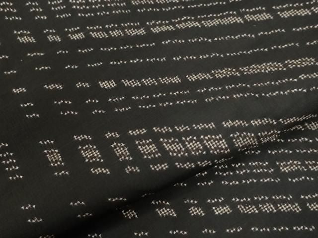 平和屋着物●本場大島紬　7マルキ　霞文　正絹　逸品　CABO0065yc