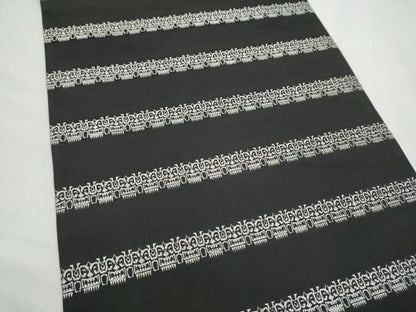 平和屋着物●龍村美術織物　全通柄　九寸名古屋帯　獅噛文長斑錦　黒地　銀糸　正絹　逸品　CABO1606hy
