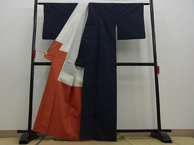平和屋着物■上質な紬　花唐草文　逸品　n-ck1396