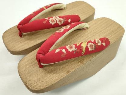平和屋本店●和装小物　ぽっくり下駄　こっぽり・おこぼ下駄　総刺繍　うさぎ草花文　金糸　逸品　CXAA0682s6
