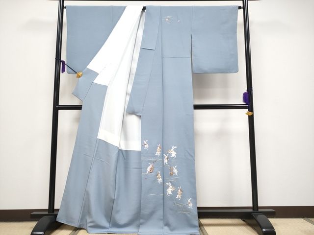 平和屋本店■極上　訪問着　総刺繍　兎　演奏　金糸　勿忘草色地　逸品　CYAA0782s4