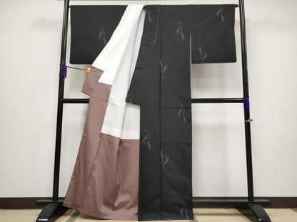 平和屋本店●極上 結城紬 100亀甲 群鶴文 黒地 証紙付き 逸品 未使用 CYAA1497s5