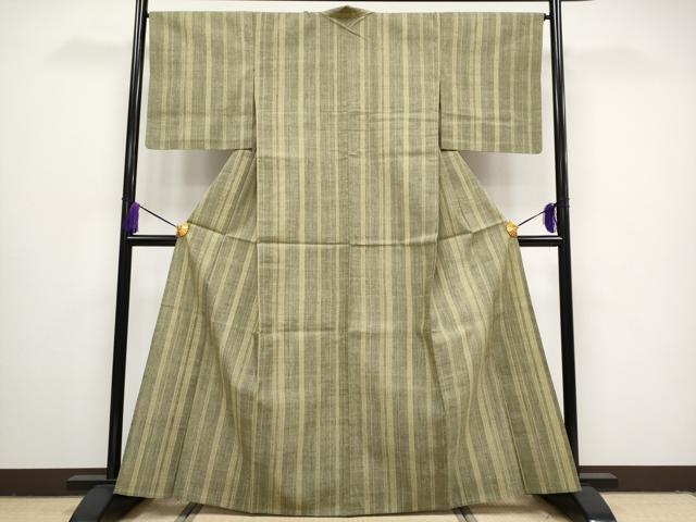 平和屋本店▽極上 本場結城紬 重要無形文化財 単衣 100亀甲 間道 灰汁色地 逸品 CYAA1512s5