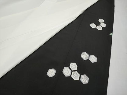 平和屋本店■極上　創業460年・千總　黒留袖　駒刺繍　鳳凰花丸文　金彩　逸品　CYAA1747s5