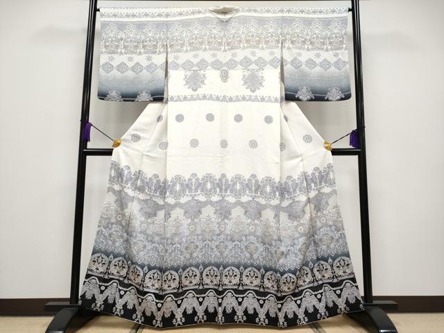 平和屋本店●極上 中国三大刺繍 スワトウ刺繍 訪問着 動物花唐草文 暈し染め 銀通し地 逸品 CYAA2033s5