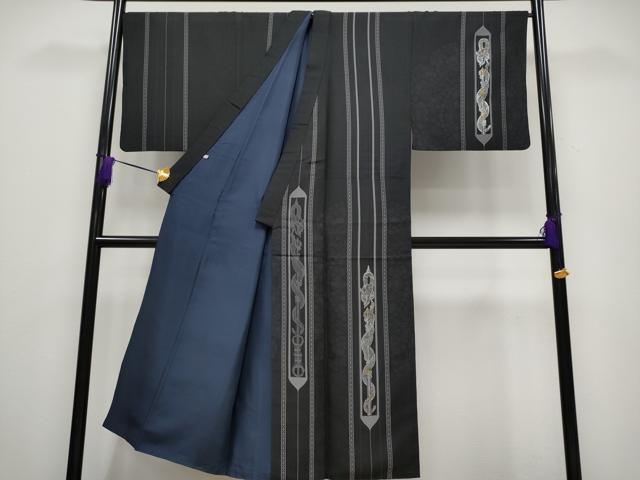 平和屋本店●極上　男性 西陣 訪問着 純金箔五倍厚 金彩織お召 倶梨伽羅龍 監修 筑前織物 綵巧 黒地 金銀彩 証紙・反端付 逸品 CYAA5092s6