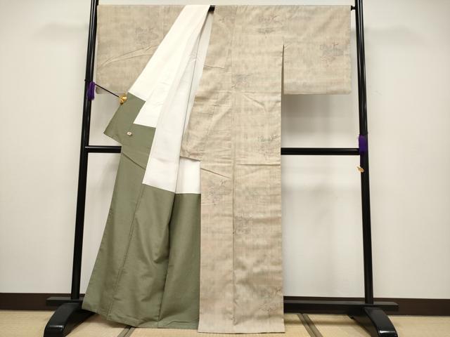 平和屋本店●極上　本場結城紬　重要無形文化財　100亀甲　雲取り枝椿文　井上商事謹製　ほていや扱い　証紙付き　逸品　CYAA4303s6