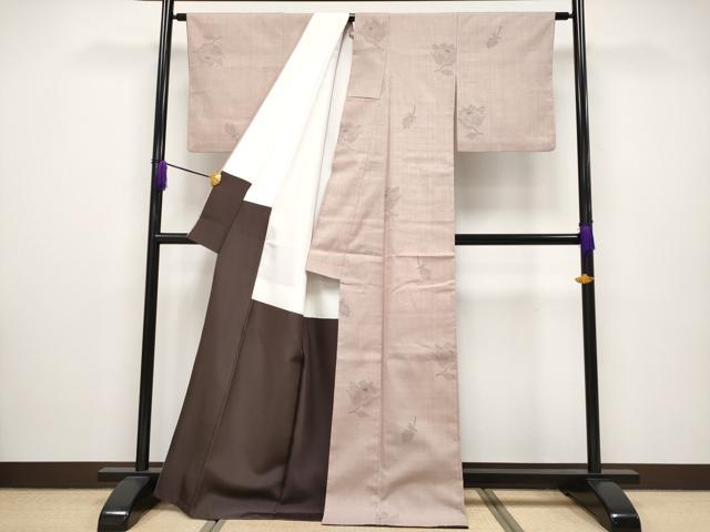 平和屋本店●極上 本場結城紬 重要無形文化財 80亀甲 舞花文 梅染色地 逸品 CYAA2520s5