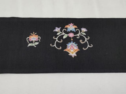 平和屋本店●極上　岡重謹製　OKAJIMA　九寸名古屋帯　紬地　花唐草文　黒地　金彩　逸品　未使用　CYAA2556s5