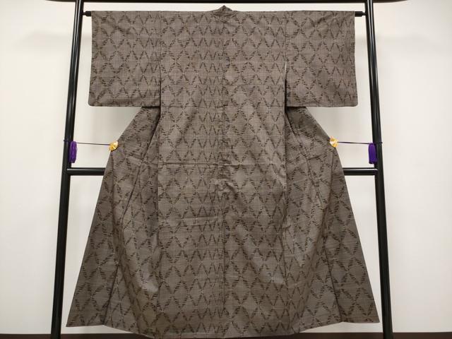 平和屋着物●極上 本場大島紬 7マルキ 変わり七宝文 逸品 CYAA2748s5