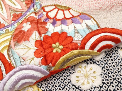 平和屋着物∵極上 女の子 十三参り 子供 祝着 駒刺繍 絞り 吉祥鞠花文 暈し染め 金彩 やまと誂製 逸品 CYAA2842s5