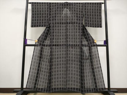 平和屋着物■極上　夏物　本場琉球絣　夏琉球　黒地　逸品　CYAA2858s5