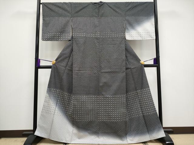 平和屋本店■極上　訪問着　本場染大島紬　総刺繍　刺し子　吉祥文　暈し染め　黒地　逸品　未使用　CYAA3007s5
