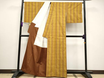 平和屋本店■極上　山下八百子　本場黄八丈　市松綾織　紬　逸品　CYAA3037s5