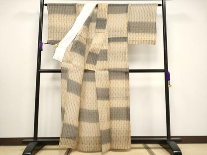平和屋本店■希少　人間国宝　平良敏子　喜如嘉の芭蕉布　上代880万　証紙付き　逸品　未使用　CYAA3046s5