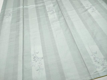 平和屋着物●極上　本場大島紬　白大島　草木色泥染　沙絵麗　手絣　枝花文　大山謹製　証紙付き　逸品　未使用　CYAA3063s5