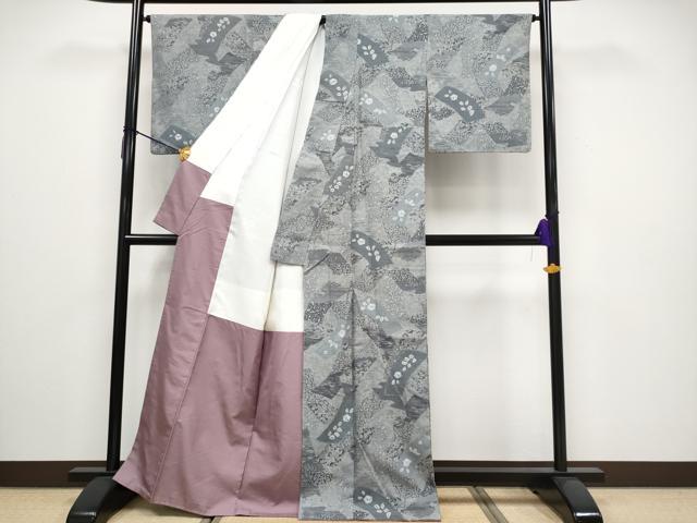 平和屋着物●極上　伝統工芸士　七代目　吉澤与市　生紬　絞り　型染め　短冊花唐草文　薄鈍色地　逸品　CYAA3085s5