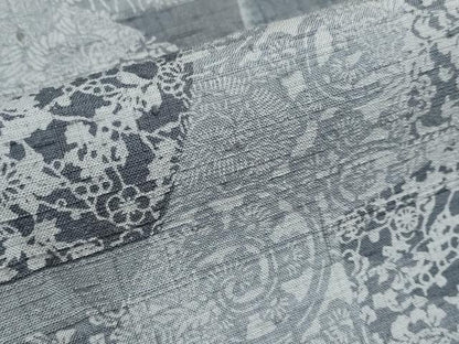 平和屋着物●極上　伝統工芸士　七代目　吉澤与市　生紬　絞り　型染め　短冊花唐草文　薄鈍色地　逸品　CYAA3085s5