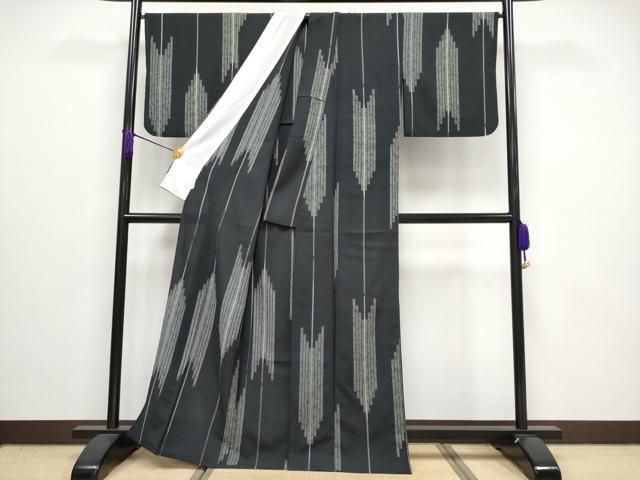 平和屋着物∴極上 夏物 撫松庵 小紋・浴衣兼用 セオアルファ 矢羽根文 蝋色地 洗える着物 逸品 CYAA3111s5