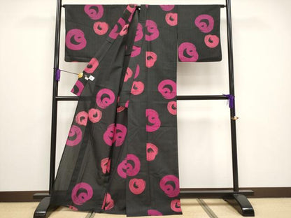 平和屋着物∴極上 夏物 ファッションデザイナー コシノジュンコ 小紋・浴衣兼用 丸文 黒地 洗える着物 CYAA3128s5