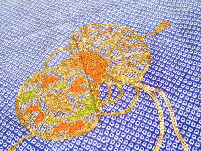 平和屋着物■極上　七五三　女の子　7歳　祝着・袋帯セット　駒刺繍　絞り　鼓草花文　逸品　CYAA3308s5
