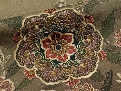 平和屋着物●極上　中国三大刺繍　スワトウ刺繍　総刺繍　訪問着　正倉院枝花文　暈し染め　金糸　反端付き　逸品　未使用　CYAA3344s5