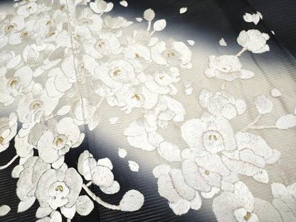 平和屋本店■最高級　夏物　訪問着　絽　総手刺繍　胡蝶蘭　枝垂れ桜　暈し染め　黒地　金銀彩　反端付き　逸品　未使用　CYAA3507s5