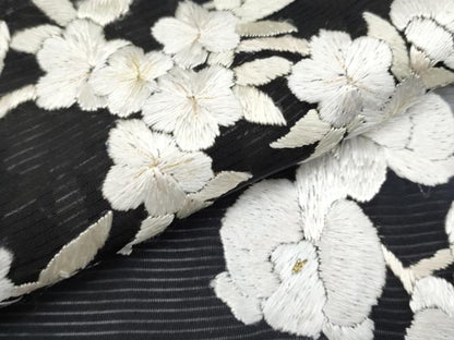 平和屋本店■最高級　夏物　訪問着　絽　総手刺繍　胡蝶蘭　枝垂れ桜　暈し染め　黒地　金銀彩　反端付き　逸品　未使用　CYAA3507s5