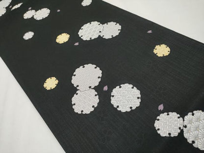 平和屋着物●極上 六通柄袋帯 唐織 雪輪吉祥文 黒地 金糸 逸品 CYAA3761s5