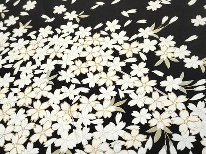 平和屋着物●極上　訪問着　作家物　駒刺繍　舞桜　黒地　金彩　逸品　CYAA3856s5