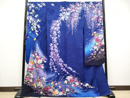 平和屋着物●極上　森英恵・HANAE MORI　振袖　駒刺繍　草花文　暈し染め　金彩　鉄紺色地　逸品　CYAA4021s6