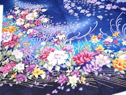 平和屋着物●極上　森英恵・HANAE MORI　振袖　駒刺繍　草花文　暈し染め　金彩　鉄紺色地　逸品　CYAA4021s6