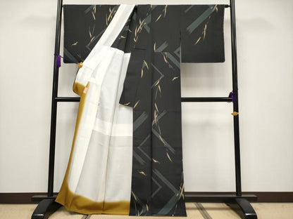 平和屋着物●極上　紬　背抜き仕立て　コウモリ　笹　黒地　金彩　逸品　未使用　CYAA4065s6