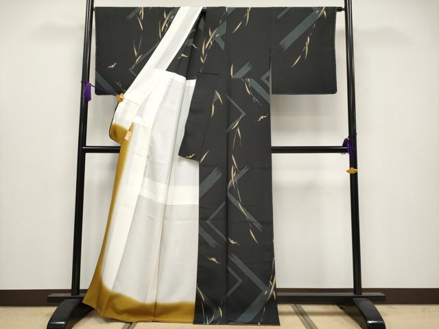 平和屋着物●極上　紬　背抜き仕立て　コウモリ　笹　黒地　金彩　逸品　未使用　CYAA4065s6