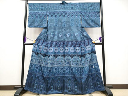 平和屋着物●極上　染色作家　林淳一　訪問着　本場染大島紬　横段花唐草文　逸品　CYAA4086s6