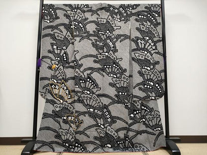 平和屋着物●極上　振袖　駒刺繍　絞り　舞蝶文　黒地　逸品　CYAA4106s6