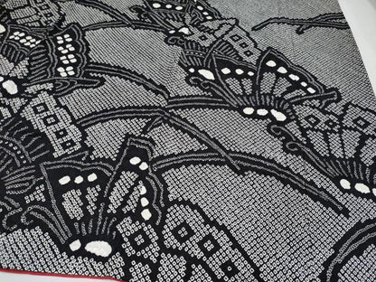 平和屋着物●極上　振袖　駒刺繍　絞り　舞蝶文　黒地　逸品　CYAA4106s6