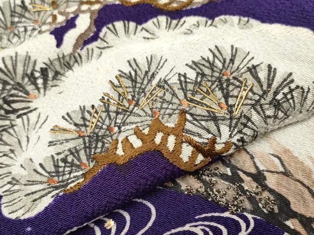 平和屋着物●極上　アンティーク　大正ロマン　中国三大刺繍　相良刺繍　振袖　枝松文　金糸　鬼しぼ縮緬　深紫色地　逸品　CYAA4167s6
