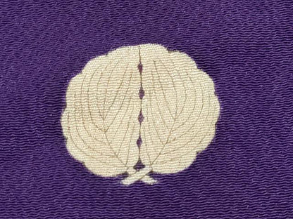 平和屋着物●極上　アンティーク　大正ロマン　中国三大刺繍　相良刺繍　振袖　枝松文　金糸　鬼しぼ縮緬　深紫色地　逸品　CYAA4167s6