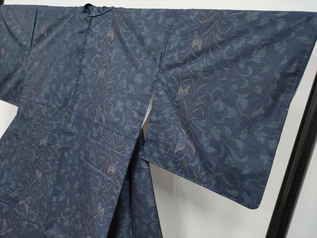 平和屋着物●極上　本場大島紬　唐草舞蝶文　逸品　未使用　CYAA4209s6