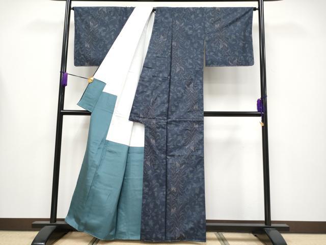平和屋着物●極上　本場大島紬　唐草舞蝶文　逸品　未使用　CYAA4209s6