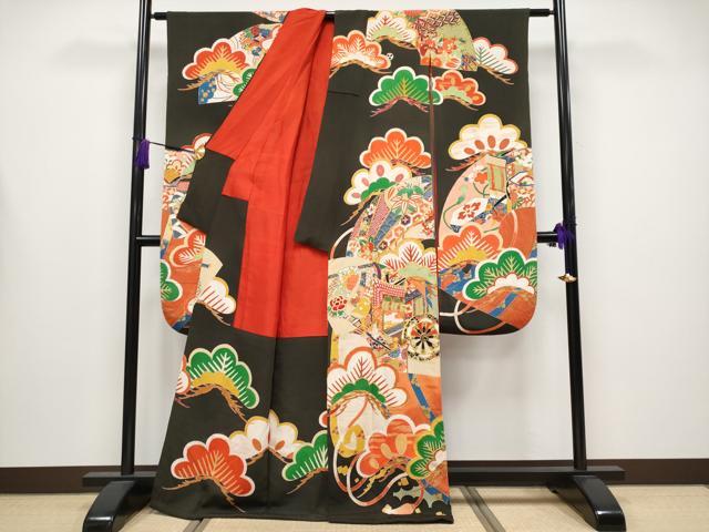 平和屋着物●極上　アンティーク　大正ロマン　振袖　駒刺繍　御所車花松文　黒地　金彩　逸品　CYAA4236s6