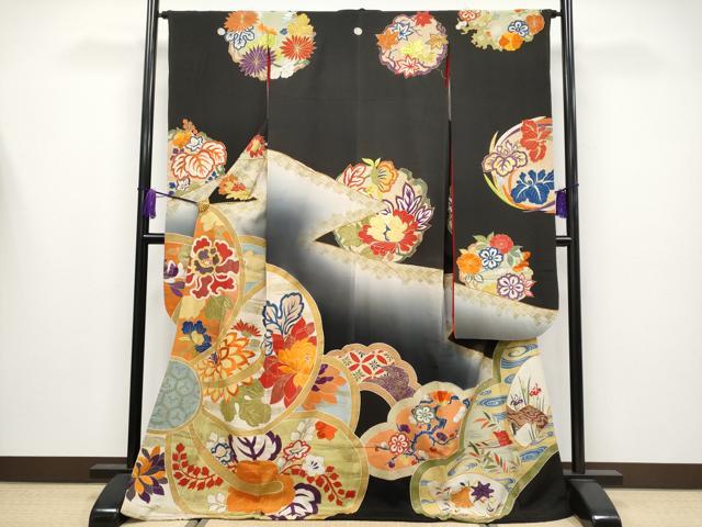 平和屋着物●極上　アンティーク　大正ロマン　振袖　駒刺繍　草花文　暈し染め　黒地　金彩　逸品　CYAA4237s6