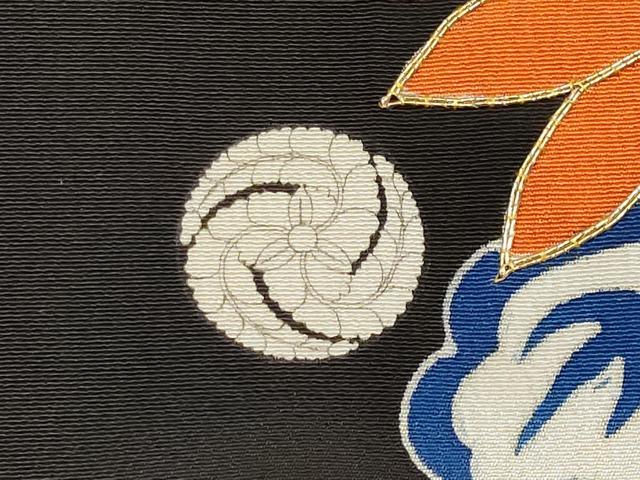 平和屋着物●極上　アンティーク　大正ロマン　振袖　駒刺繍　草花文　暈し染め　黒地　金彩　逸品　CYAA4237s6