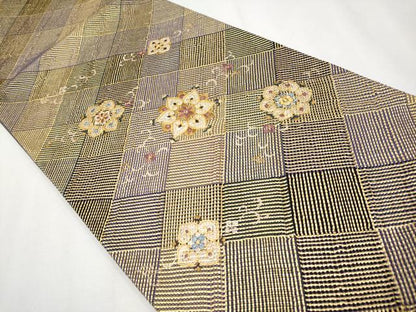平和屋着物●極上　ひなや工房　くむ・あむ・おる　伊豆蔵明彦　太鼓柄袋帯　組織　総刺繍　花唐草文　金糸　逸品　未使用　CYAA4247s6