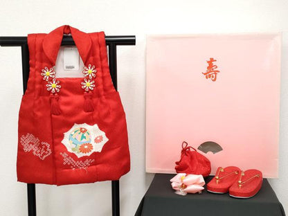 平和屋本店[]極上　七五三　女の子　3歳　被布・草履・巾着・髪飾りセット　絞り　手描き　鞠花文　金彩　箱付き　逸品　新品　CYAA4273s6