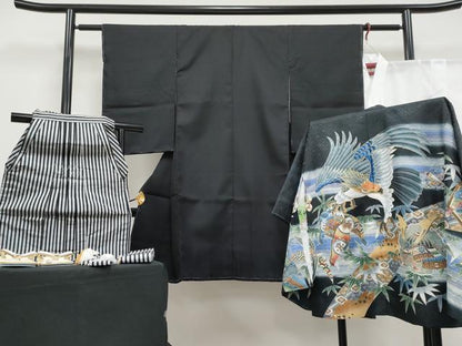 平和屋本店■極上　七五三　男の子　3歳　祝着・襦袢・羽織・行灯袴・草履・小物セット　鷹　兜　金彩　洗える着物　逸品　新品 CYAA4276s6
