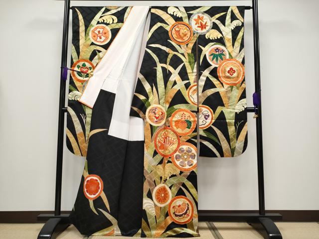 平和屋本店●極上 振袖 駒刺繍 吉祥花蝶丸文 黒地 金彩 逸品 CYAA4280s6